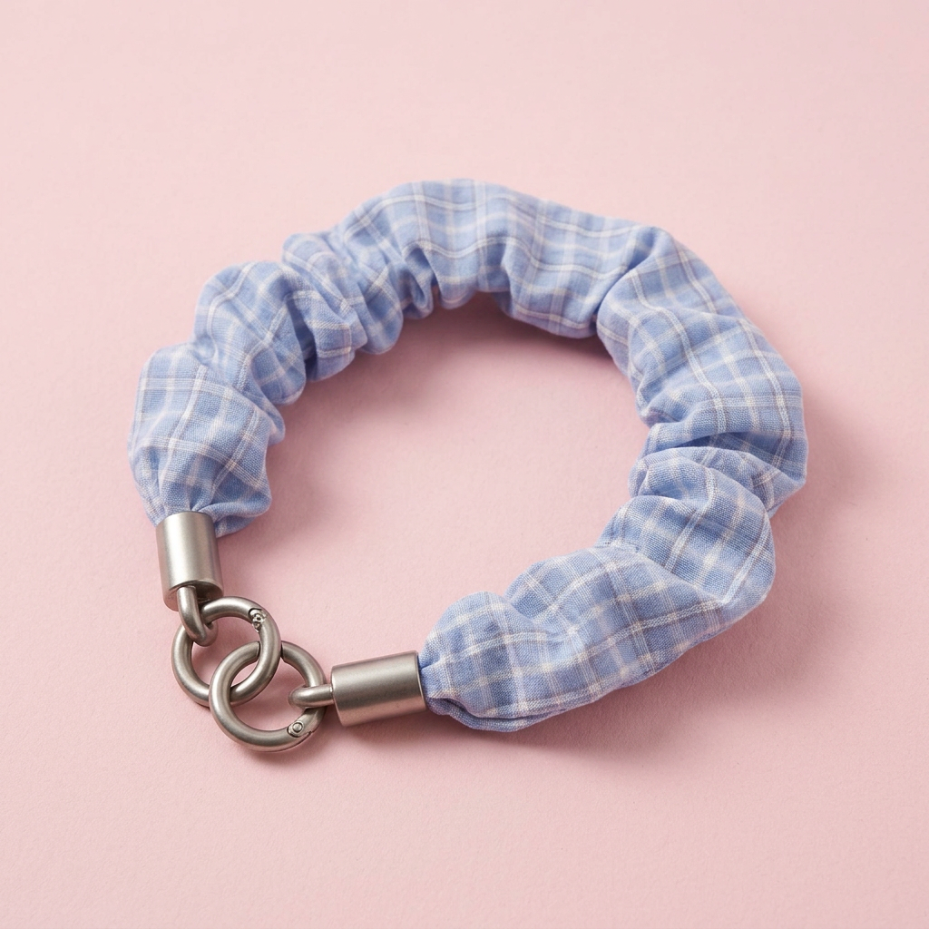 Srunchie style hand strap